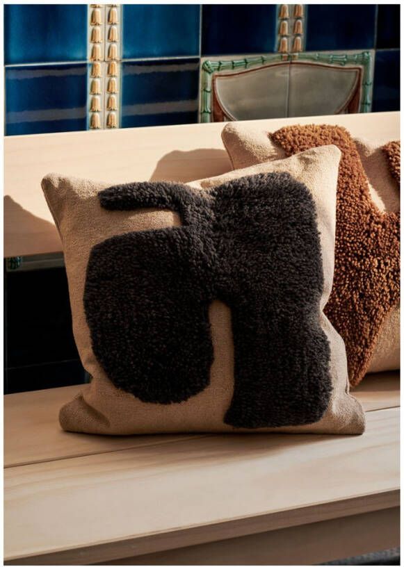 Ferm Living Lay Kussen Sand/Donkerbruin l. 50 x b. 50 cm.